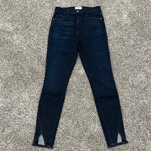 Frame Ali High Rise Skinny with Slits at Bottom